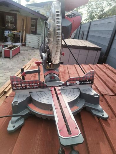 Top Of The Range..LUMBER JACK Sliding double bevel mitre saw