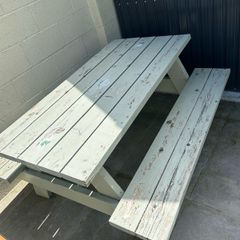 Free Picnic Bench