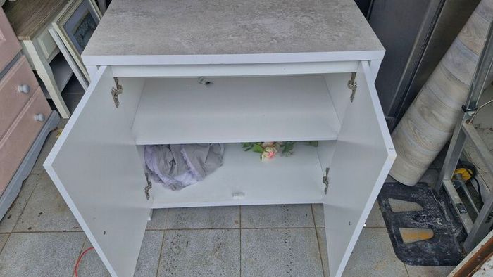 Mirrored Cabinet