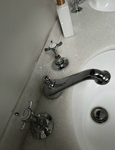 2 Sets of Bristan 1901 Bathroom Taps