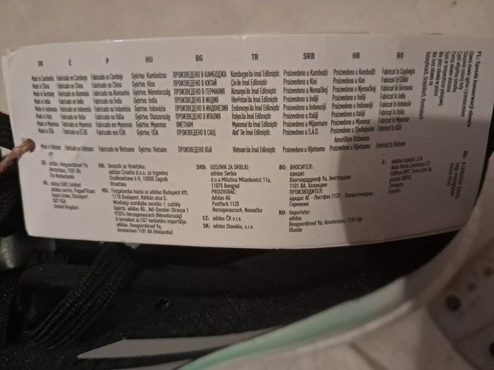 NEW Adidas Trainers - Size 6.5