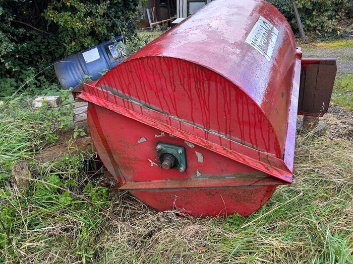 Small rota dung spreader