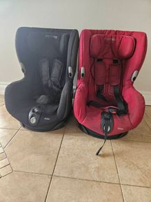 maxicosi car seat x2