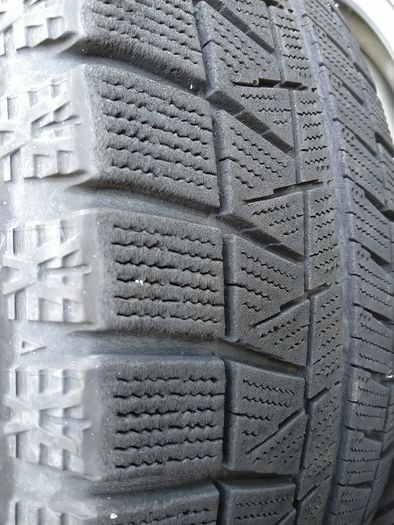 Bridgestone Blizzark Revo GZ winter tyres