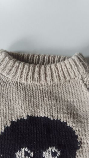 Vintage Robinson's jam logo hand knitted child's jumper 2yrs