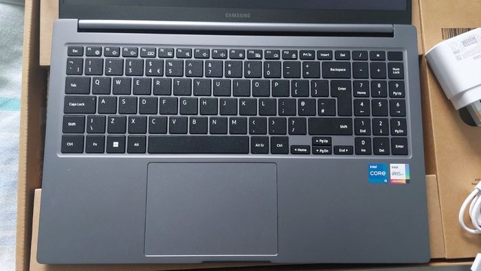 Samsung Galaxy Book4 Laptop