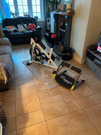 Exercise bike and abs trainer