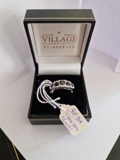 9ct dia sapphire