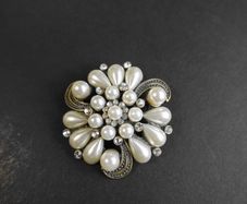 Pearl Diamond Brooch