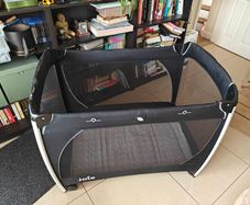 travel cot