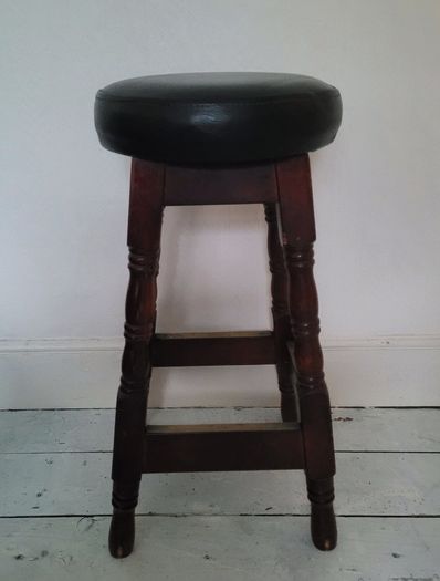 Vintage bar stool x 1