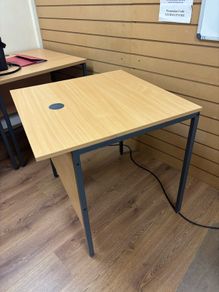 Computer desk 90x90