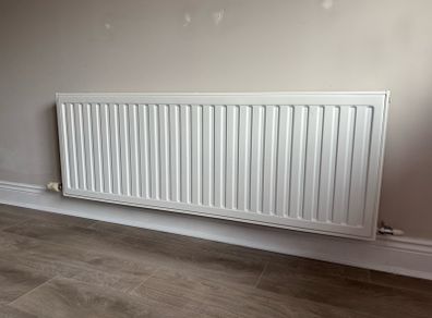 Double panel radiator