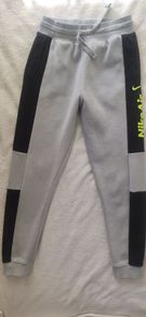 Nike Air Boys Joggers Size L 12-13 Years (147-158cm).