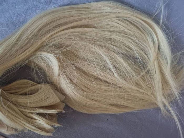 Tape in hair extensions