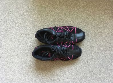 dancing shoes capezio 2.5