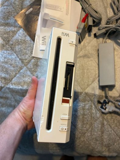 Nintendo Wii Bits
