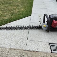 Petrol Hedge Trimmer