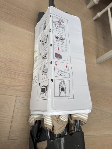 Baby travel cot