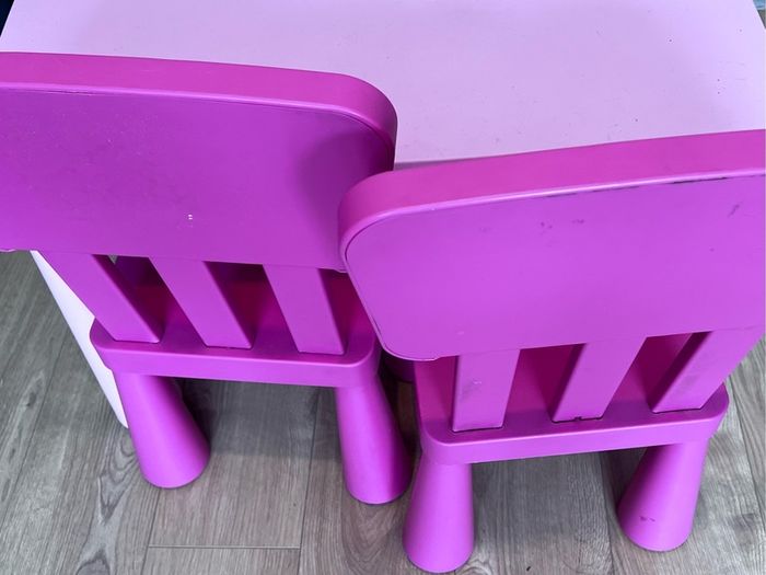 Kids plastic table and 2 chairs