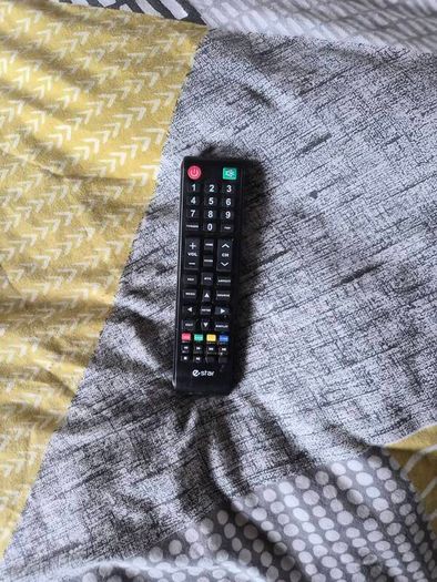 tv 32 inch estar with barracks