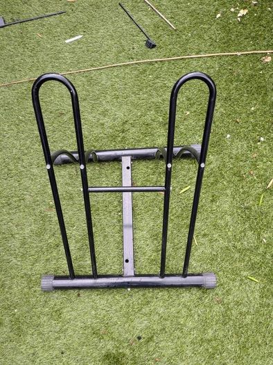 Floor bike stand