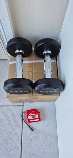 2xbrand new sets of dumbbells