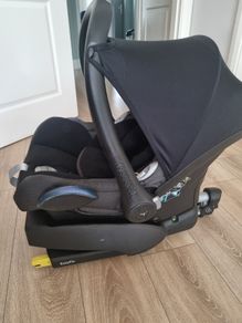 Maxi Cosi Easyfix with Base.