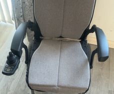 electric wheelchair quirumed
