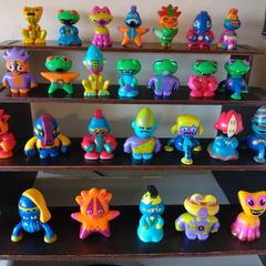 Fings Figures approx 4 cms produced by  Topps Rare Figures Set From 2010 Discontinued 1 Year Later 28 Figures #1