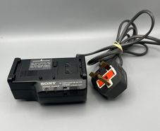 SONY Handycam AC-V25 Power Adapter Or Battery Charger