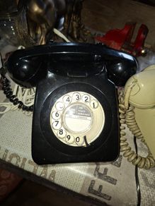 Old House Phones Black Ring dial Cream Ring Dial and Push Button Phone Price is for 1, Postage Available
