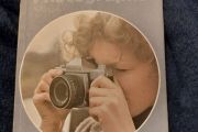 Ladybird Collectable ; Learnabout ; Taking photographs (184)