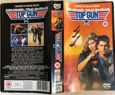 Top Gun [1986] Tom Cruise, Kelly McGillis, Val Kilmer, Meg Ryan, Anthony Edwards & Tom Skerritt (PAL VHS Cassette Movie)