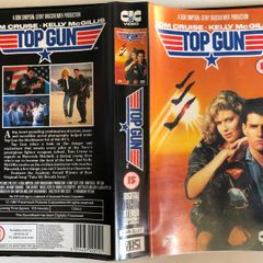 Top Gun [1986] Tom Cruise, Kelly McGillis, Val Kilmer, Meg Ryan, Anthony Edwards & Tom Skerritt (PAL VHS Cassette Movie)