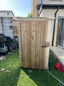 Shed, small metal shed