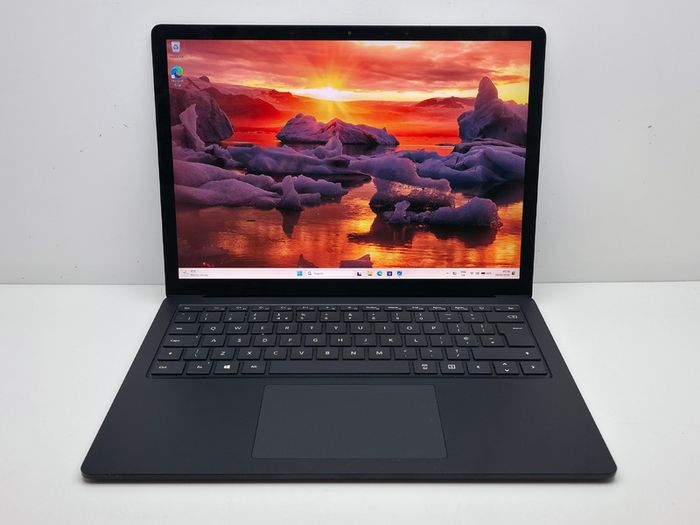 Microsoft Surface Laptop 3 - Core i5(10gen)/ 8GB RAM/ Touch screen