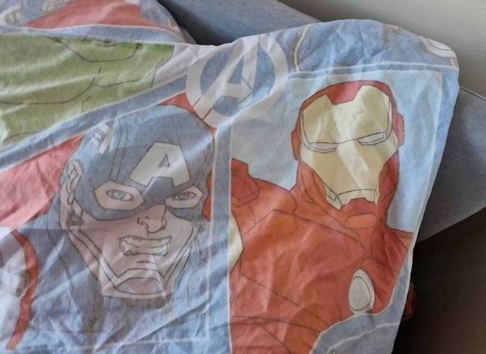 2 single duvet covers, marvel