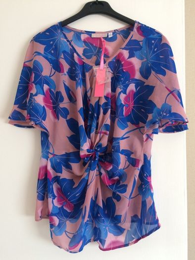 Ladies Top New With Tags