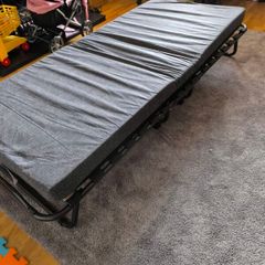 folding guest bed