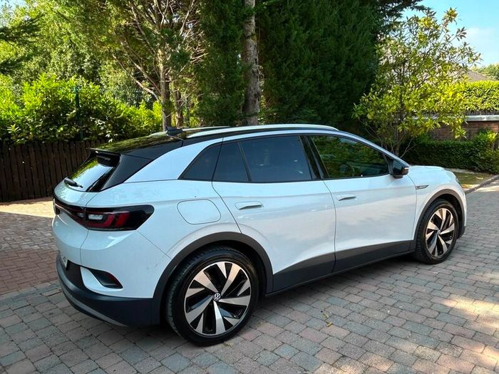 21 Volkswagen ID4 150KW First Edition Pro 14950
