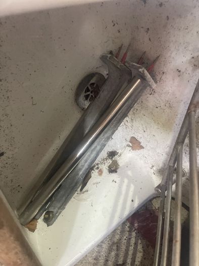 Belfast sink /. Butler