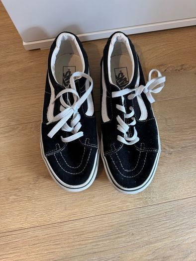 black vans
