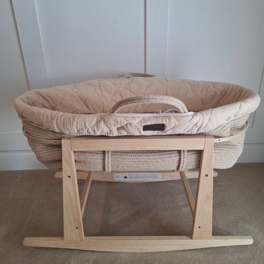 Moses Basket & Stand