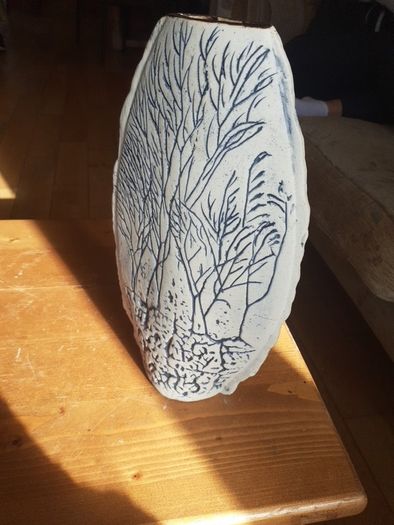 Pottery vase.