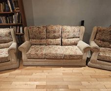 3 piece suite Floral design sofa armchairs settee couch