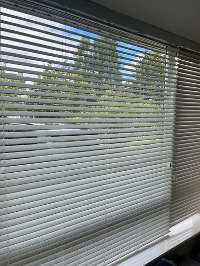 Bay Window Blind
