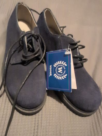 kid's shoes