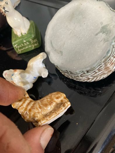Royal doulton Goabel humble Wade Denton toy tea set figurine lot