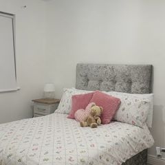 Small double bed - crushed velvet